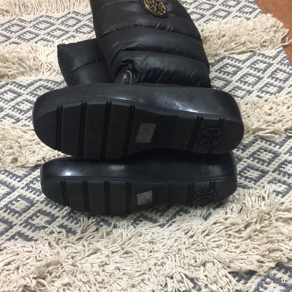 Tory Burch Puffer Boots - Picture 4 of 8